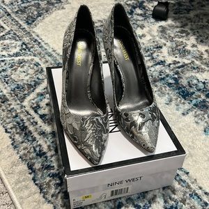 Nine West Silver Heels size 8